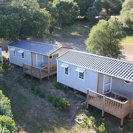 캠프장 La Vetta Village