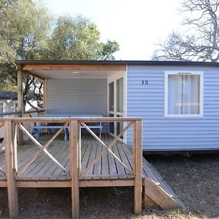 캠프장 La Vetta Village 포르토베쉬오