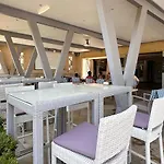 La Vetta Village