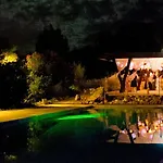 La Vetta Village אתר קמפינג