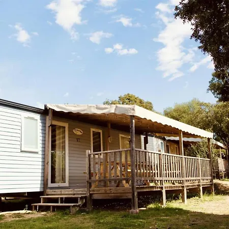Camping La Vetta 4*