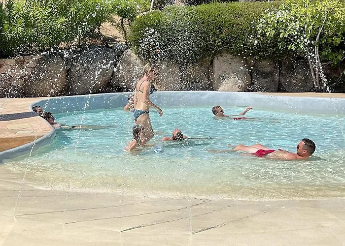 Parque de Campismo La Vetta Village Porto-Vecchio (Corsica)