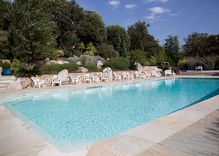 Parque de Campismo La Vetta Village Porto-Vecchio (Corsica)